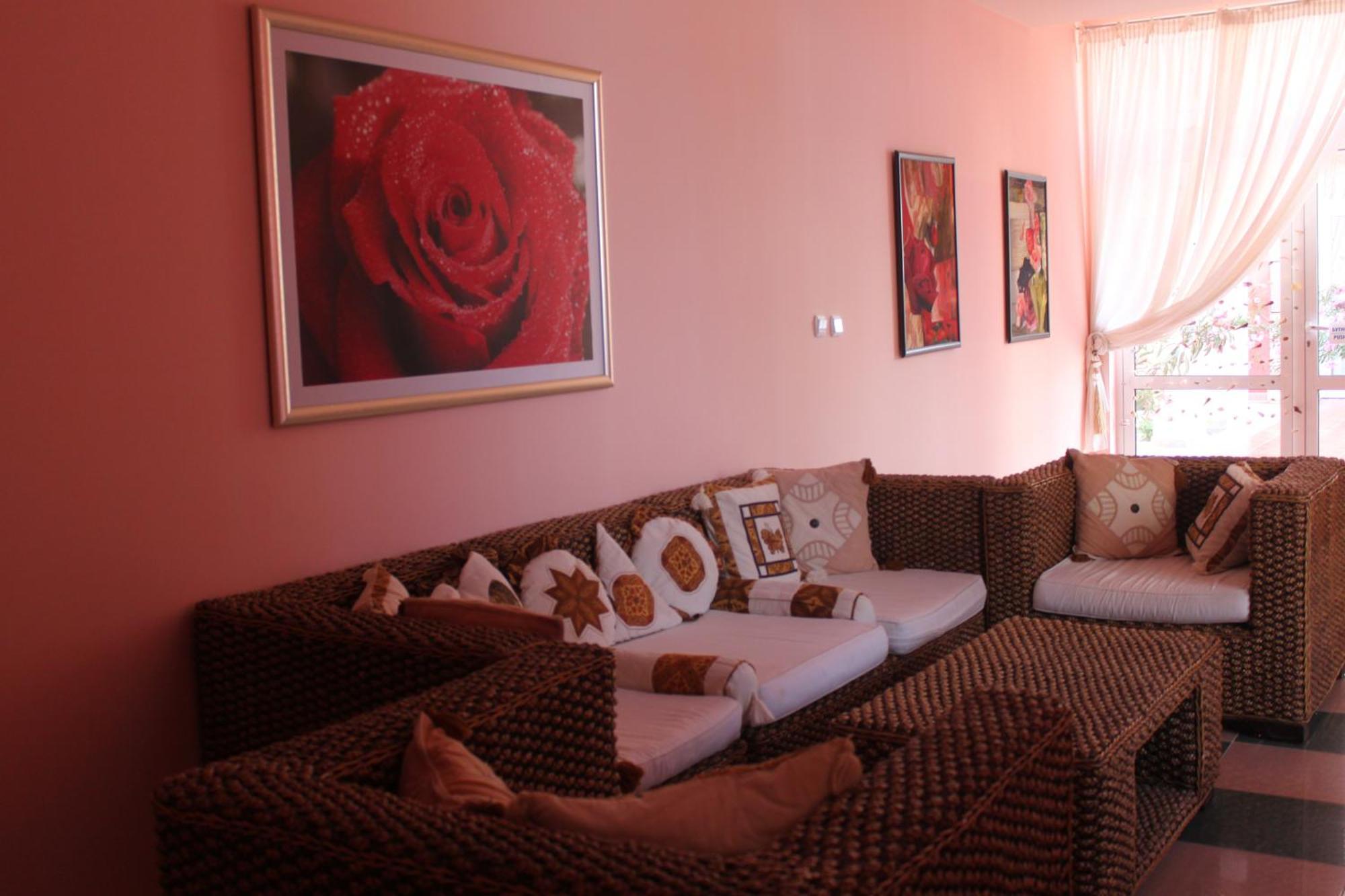 Rose Garden Omax Apartments Sunny Beach Exterior photo