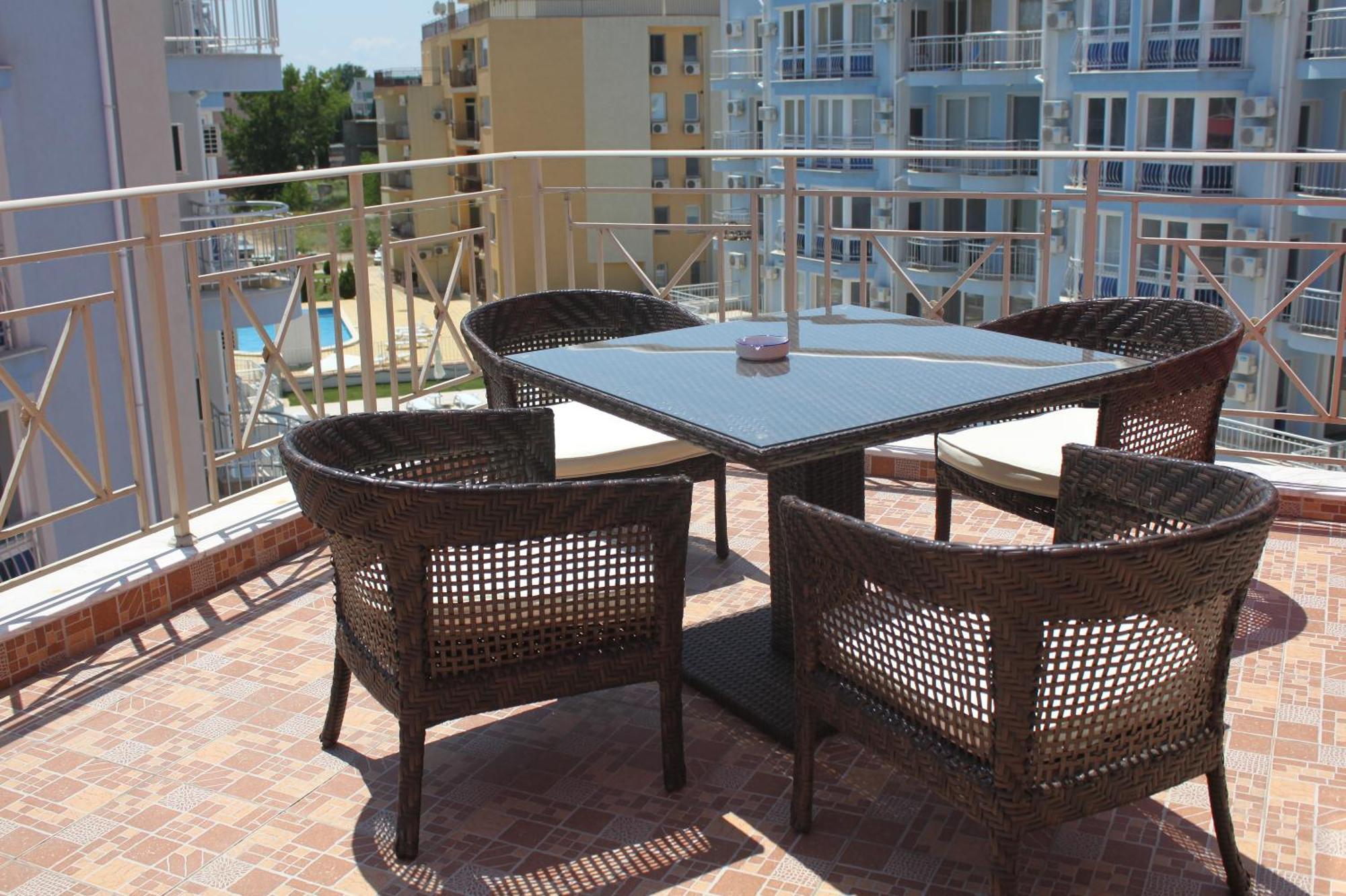 Rose Garden Omax Apartments Sunny Beach Exterior photo