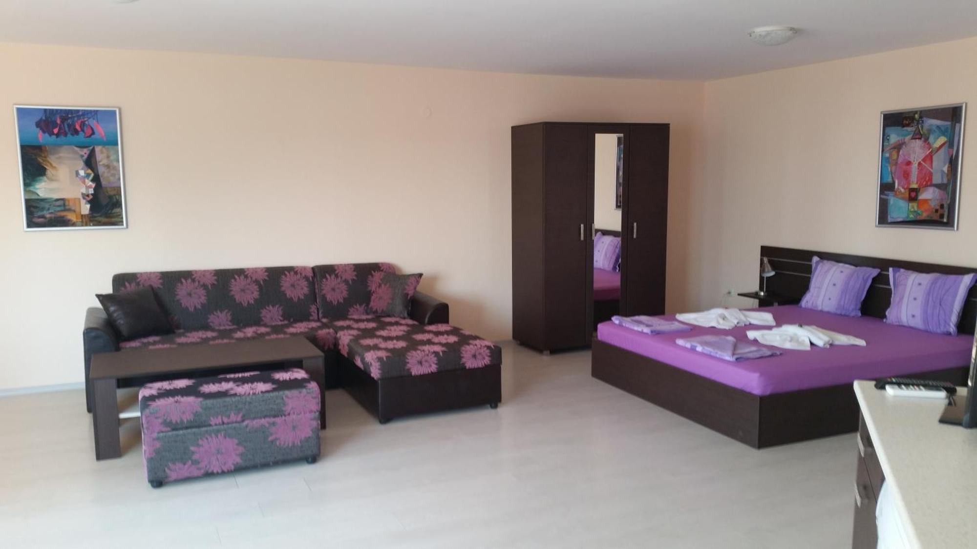 Rose Garden Omax Apartments Sunny Beach Room photo
