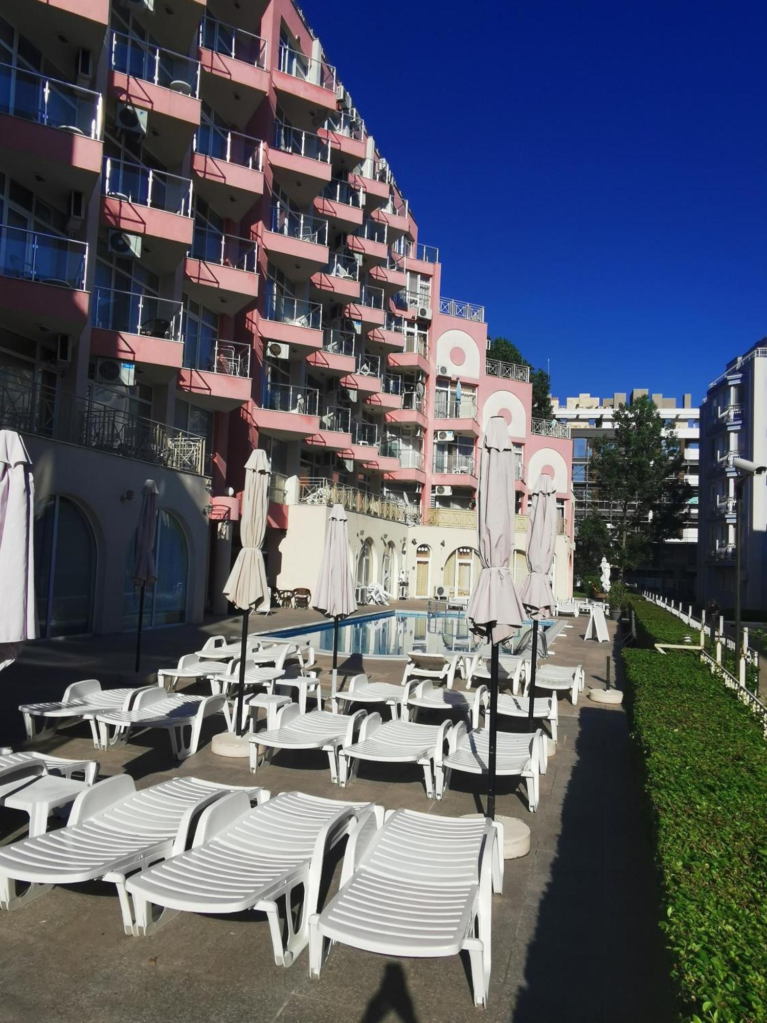 Rose Garden Omax Apartments Sunny Beach Exterior photo
