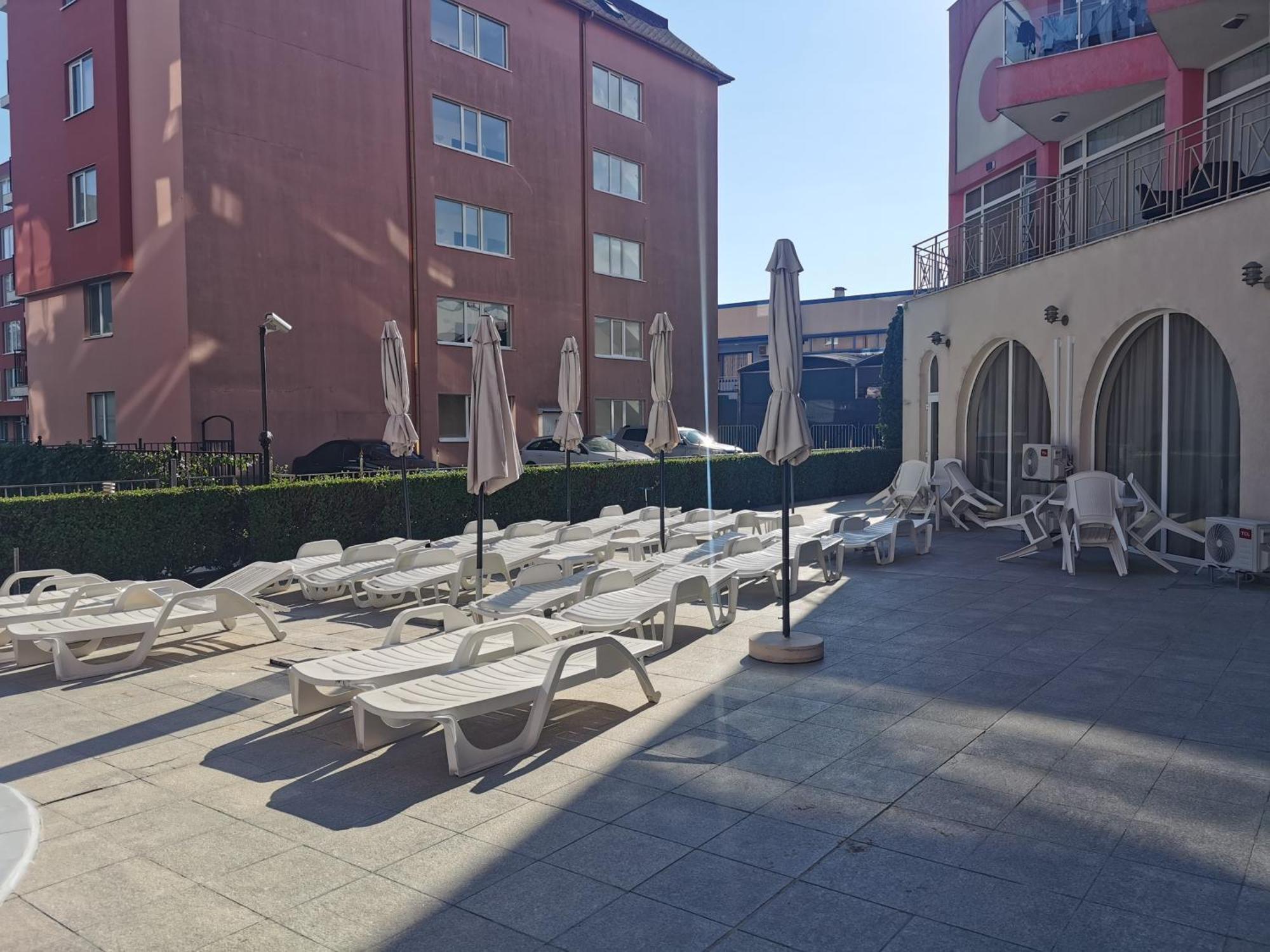 Rose Garden Omax Apartments Sunny Beach Exterior photo