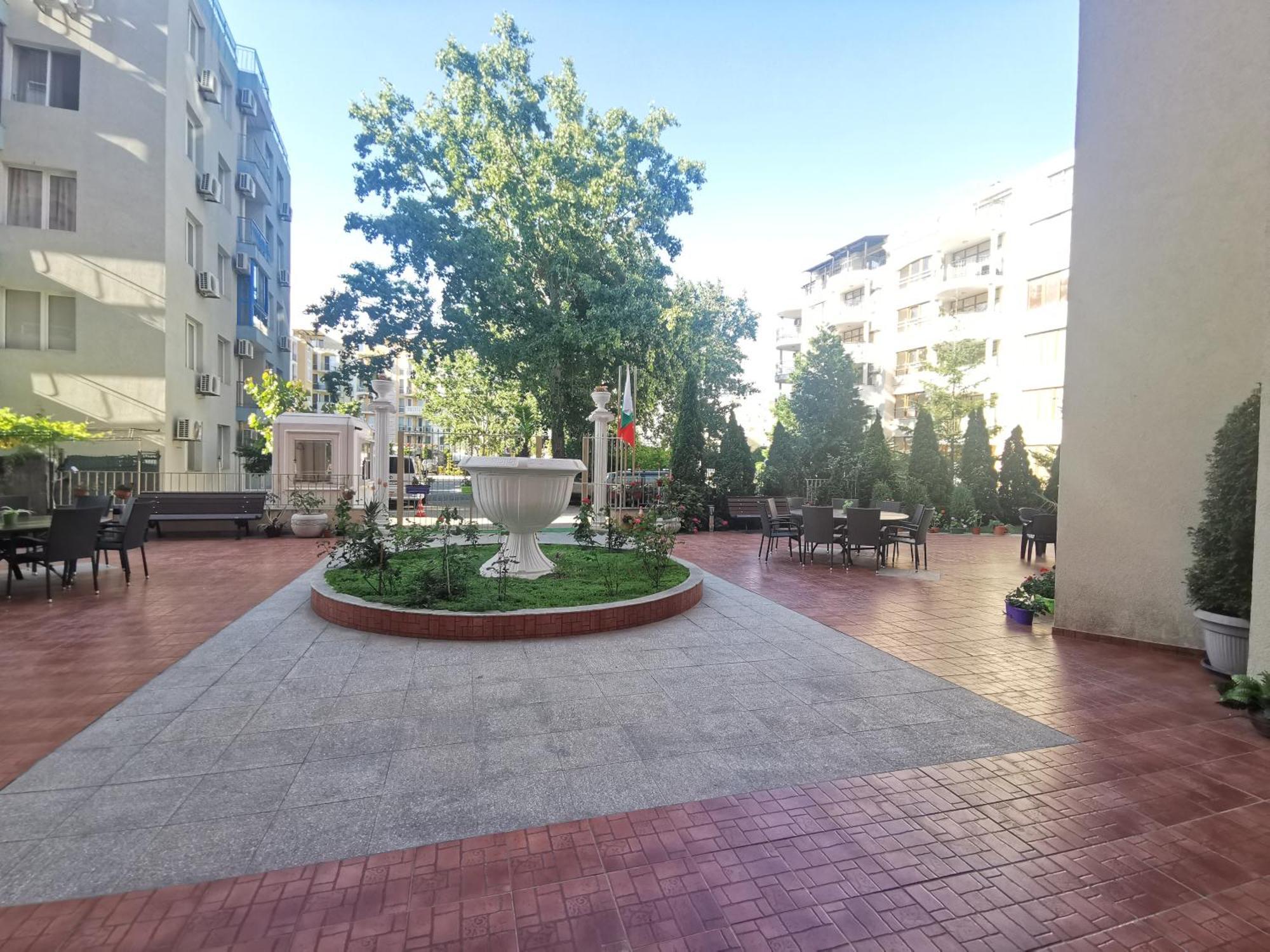 Rose Garden Omax Apartments Sunny Beach Exterior photo