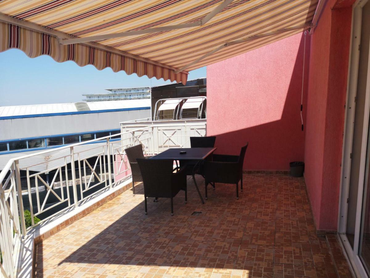 Rose Garden Omax Apartments Sunny Beach Exterior photo
